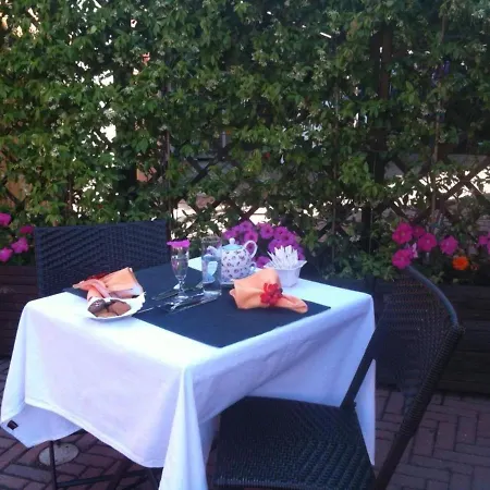 Le Corti Hotel 2*