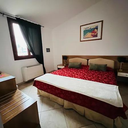 Hotell Le Corti Ferrara