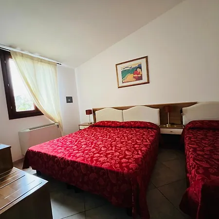Le Corti Hotel 2*