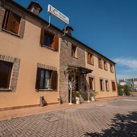 Le Corti ホテル 2*